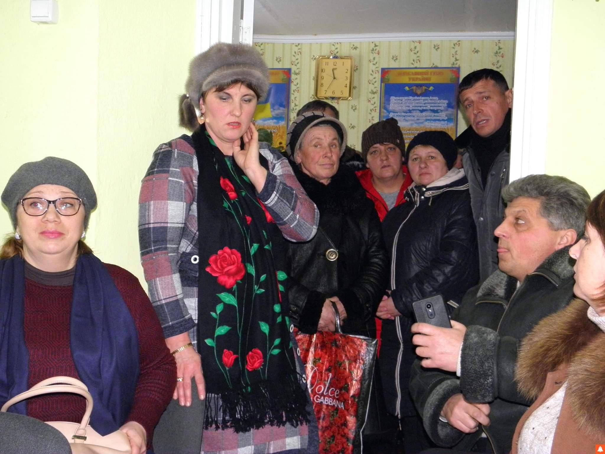 У Павлівці Першій селяни прийшли до сільського голови з протестом